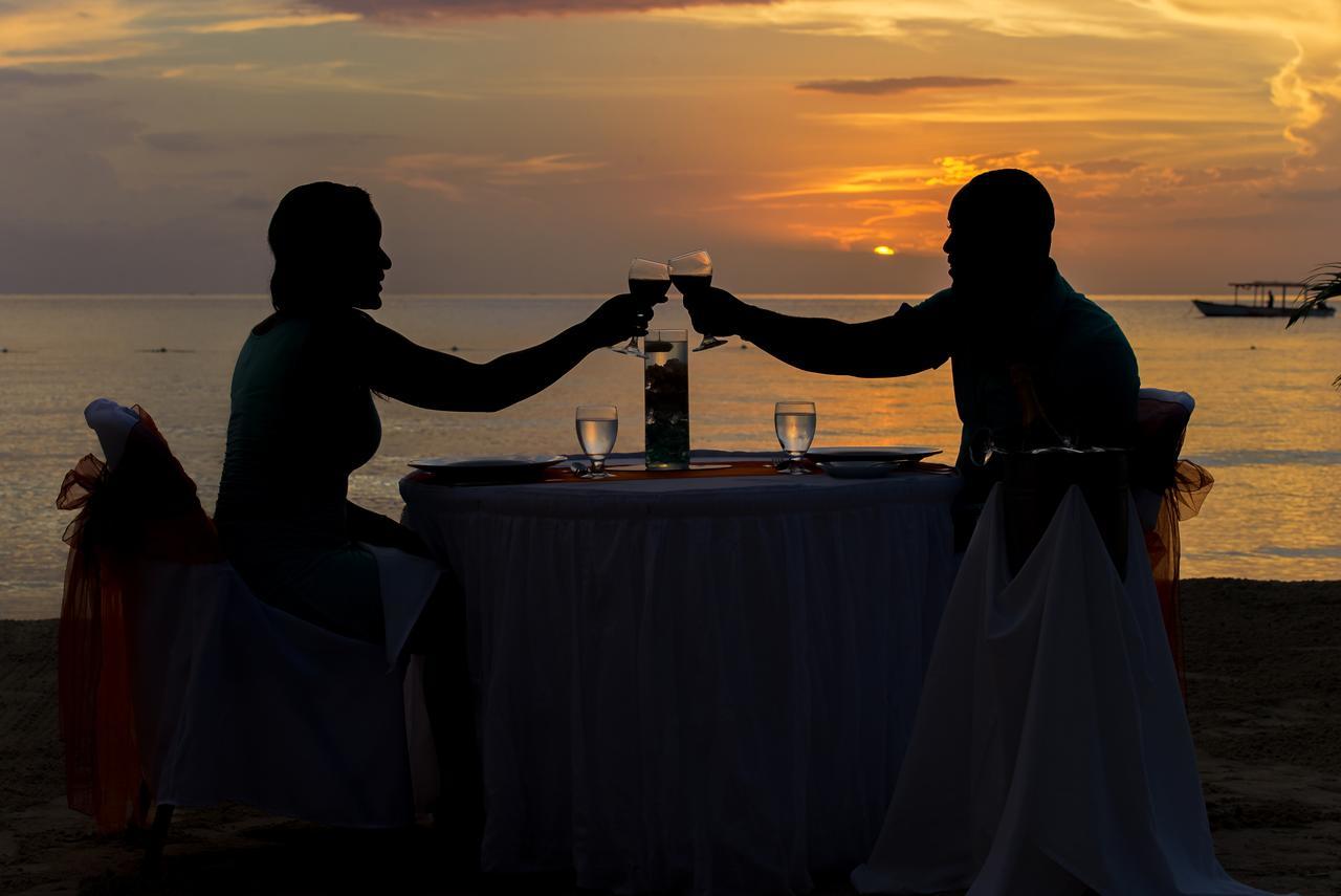 Hotel Coco La Palm à Negril Extérieur photo